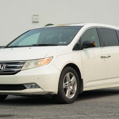 Sale Photo Thumbnail #498: 2012 Honda Odyssey Mini Van