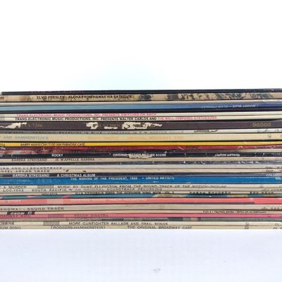 Sale Photo Thumbnail #283: 31 Vinyl Records Incl. Elvis & Frank Sinatra