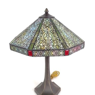 Sale Photo Thumbnail #143: Dale Tiffany Style Table Lamp