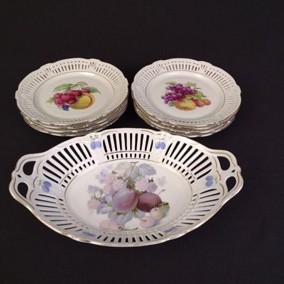 Sale Photo Thumbnail #417: 9 Pieces Vintage Schwartzenhammer Bavaria Imperial Fruit Plates
