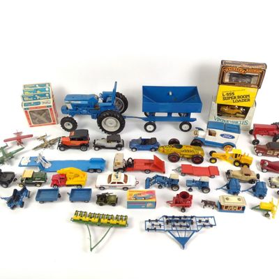 Sale Photo Thumbnail #405: Model Tractors, Cars & Airplanes Incl. Bachmann