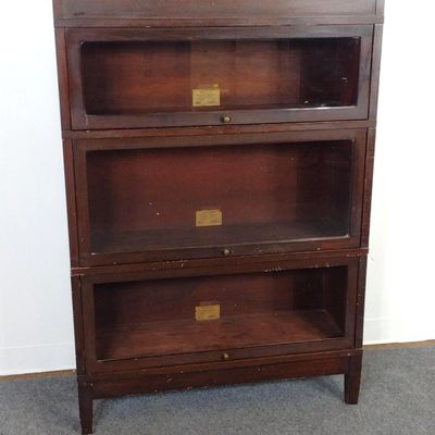 Sale Photo Thumbnail #382: Globe-Wernicke Barrister Bookcase