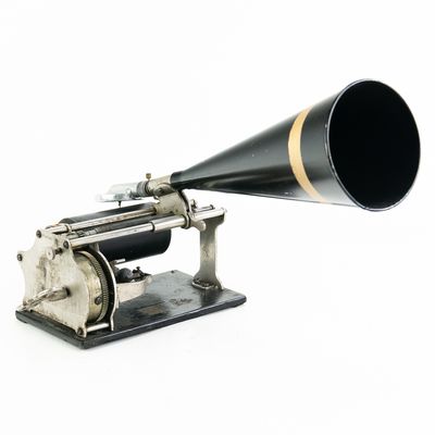 Sale Photo Thumbnail #412: Columbia Type Q Graphophone & Cylinder