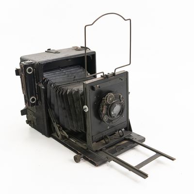 Sale Photo Thumbnail #272: Graflex Speed Graphic Folding Camera