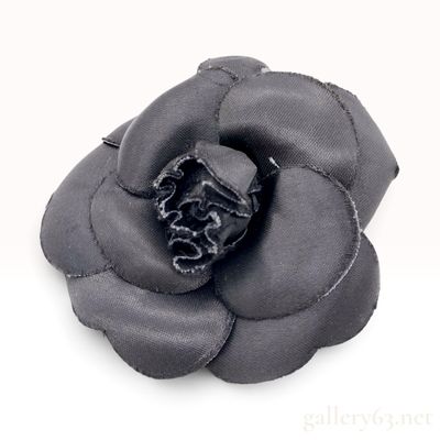 Sale Photo Thumbnail #331: Chanel Camellia Black Fabric Brooch