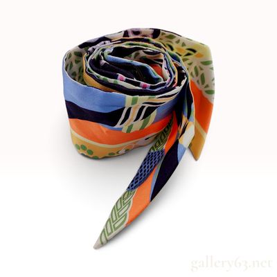 Sale Photo Thumbnail #221: Hermes Fantaisie d'Etriers (Fancy Stirrups) Multicolor Silk Twilly 86cm