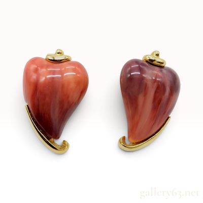Sale Photo Thumbnail #618: Vintage Givenchy 1979 Marbled Heart Gold-Tone Clip-On Earrings
