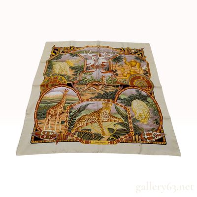 Sale Photo Thumbnail #445: Vintage Salvatore Ferragamo African Safari Animals Cream Silk Scarf 90 cm with Box