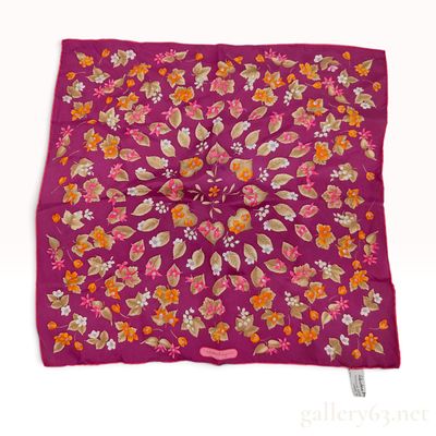 Sale Photo Thumbnail #262: Salvatore Ferragamo Magenta Floral Silk Carre 45