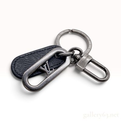 Sale Photo Thumbnail #395: Louis Vuitton LV Link Key Holder in Monogram Eclipse with Box
