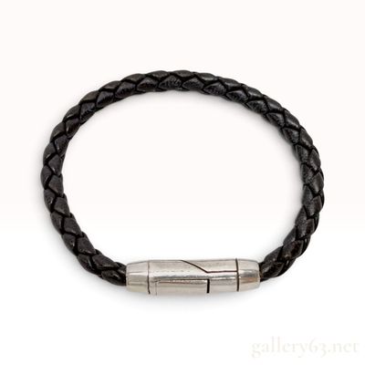 Sale Photo Thumbnail #586: Bottega Veneta Intrecciato Black Braided Leather and Sterling Silver Bracelet Size S