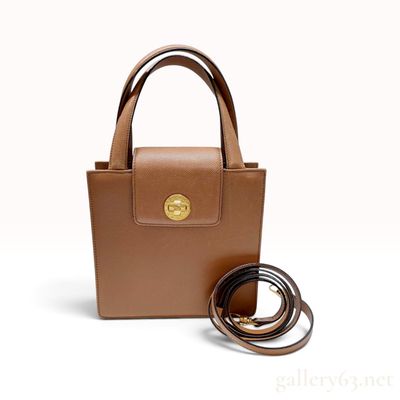 Sale Photo Thumbnail #526: A Vintage Bvlgari Tan Textured Leather Structured Tote Bag with Detachable Shoulder Strap