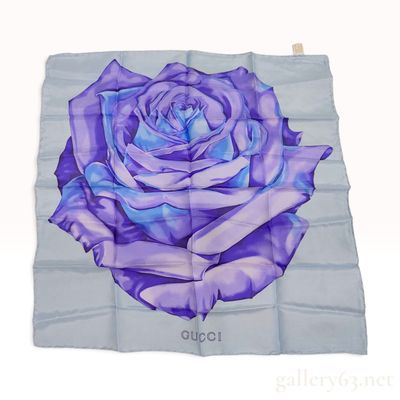 Sale Photo Thumbnail #327: Vintage Gucci Purple Rose Silk Carre 45