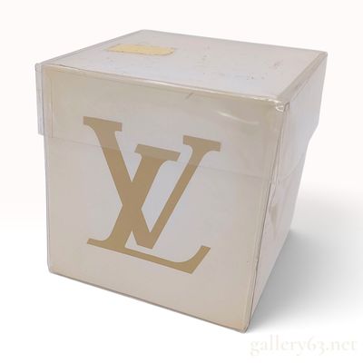 Sale Photo Thumbnail #193: Louis Vuitton Monogram Motif Cube Memo Block Desk Accessory with Box
