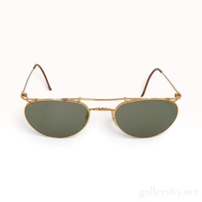 Sale Photo Thumbnail #180: Vintage Ray-Ban Deco Metals Oval Gold-Toned Sunglasses with Case