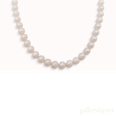 Sale Photo Thumbnail #261: Sterling Silver and White Cultured Pearl Single Strand Necklace 40 cm