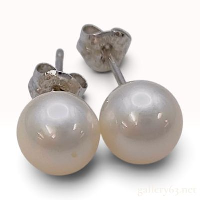 Sale Photo Thumbnail #62: 14 Karat White Gold and 7.5mm-8mm Cultured Pearl Stud Earrings