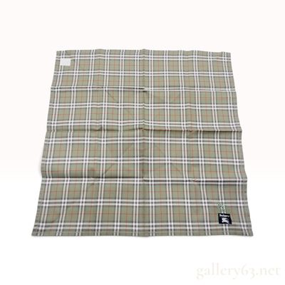 Sale Photo Thumbnail #631: Vintage Burberrys Nova Check Sage Green Cotton Scarf 47 cm with Tags