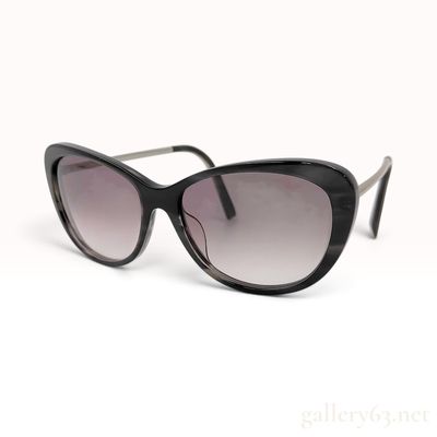 Sale Photo Thumbnail #293: Jil Sander Marbled Grey Cat Eye Acetate and Metal Sunglasses with Cleaning Cloth