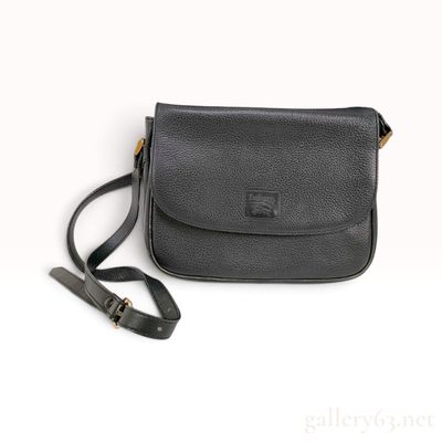 Sale Photo Thumbnail #576: Vintage Burberrys Black Pebble Grain Leather Crossbody Bag