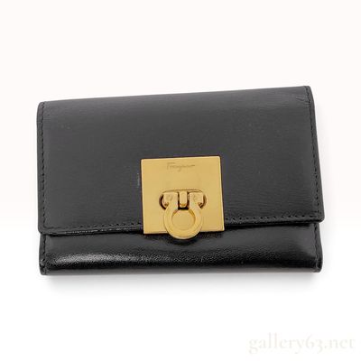 Sale Photo Thumbnail #280: Salvatore Ferragamo Gancini Black Leather 6-Ring Key Case