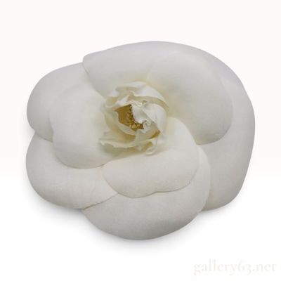 Sale Photo Thumbnail #67: Vintage Chanel Camellia White Fabric Brooch with Box