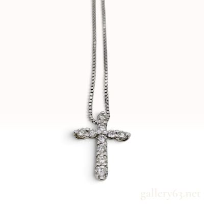 Sale Photo Thumbnail #504: Pt900 Platinum and 0.31ctw Natural Diamond Cross Pendant Necklace
