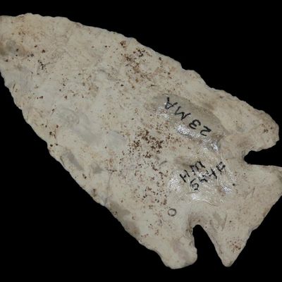 Sale Photo Thumbnail #233: 3 7/8" Corner Notch, Adams Co., Illinois, Ex. Herb Mangold Collection