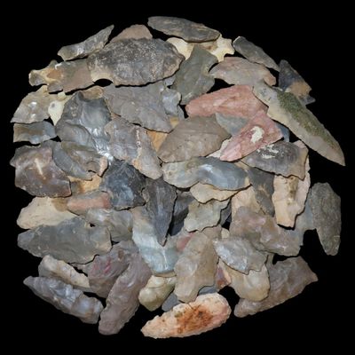 Sale Photo Thumbnail #584: Lot of Miscellaneous Woodland and Archaic Arrowheads, Tennessee
