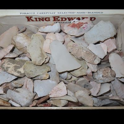 Sale Photo Thumbnail #493: Box of Mandan Thumb Scrapers, Dakotas
