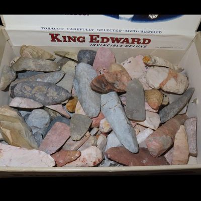 Sale Photo Thumbnail #496: Box Full of Mandan Flint Tools, Found in the Dakotas