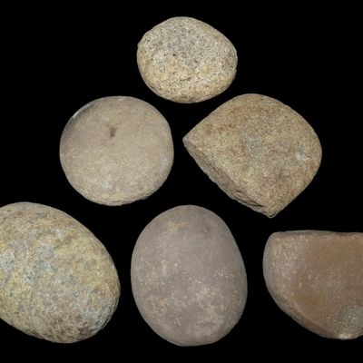 Sale Photo Thumbnail #547: Lot of Miscellaneous Hardstone Tools and Manos