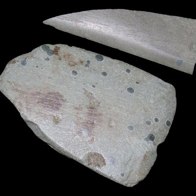Sale Photo Thumbnail #472: Lot of 2 Slate Tools