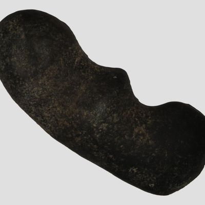 Sale Photo Thumbnail #526: 4 1/4" Double Grooved Axe