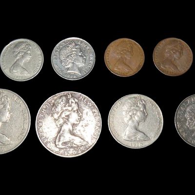 Sale Photo Thumbnail #599: Lot of 7 Coins, New Zealand