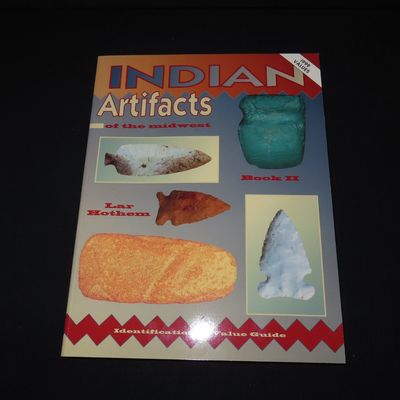 Sale Photo Thumbnail #613: INDIAN ARTIFACTS OF THE MIDWEST BY LAR HOTHEM BOOK