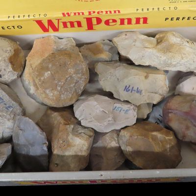 Sale Photo Thumbnail #498: Box of Mandan Scrapers, Dakotas