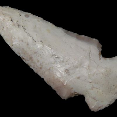 Sale Photo Thumbnail #360: 2 1/4" Hopewell, Burlington Chert, Butler Co., Missouri, Well Made, Ex. George Robertson