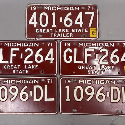 Lot of 5 1971 Michigan Trailer Licenses Plates
