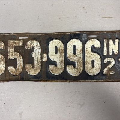 1927 Indiana 653-996 Vintage License Plate
