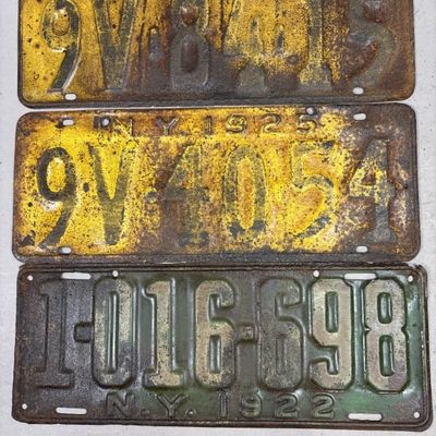 Lot 3 1920s New York Vintage License Plates