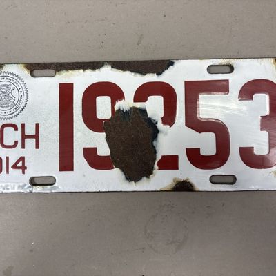 1914 Michigan 19253 Porcelain License Plate
