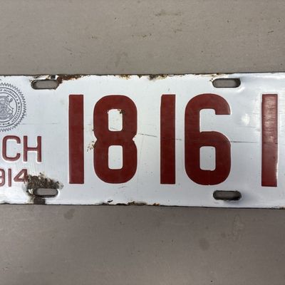 1914 Michigan 18161 Porcelain License Plate