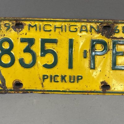 1960 Michigan Pickup 8351-PE Vintage License Plate