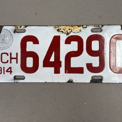 1914 Antique Michigan Porcelain License Plate