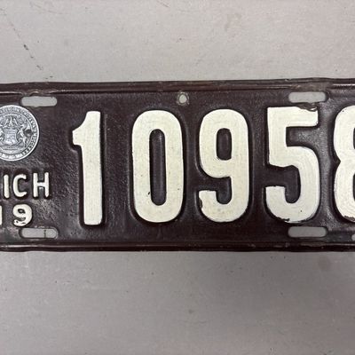 1919 Michigan 10958 Vintage License Plate