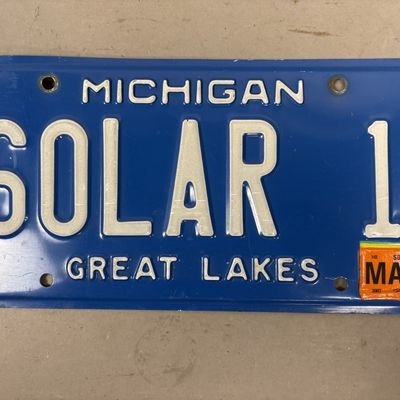Michigan Solar 1 Personalized Great Lakes Plate