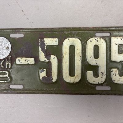 1918 Michigan 5095 Vintage License Plate