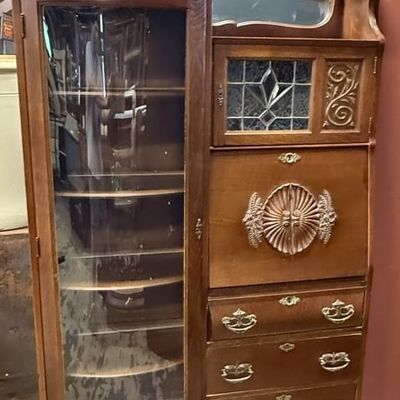 Leaded Glass 3 Drawer Flip Top Curio Cabinet