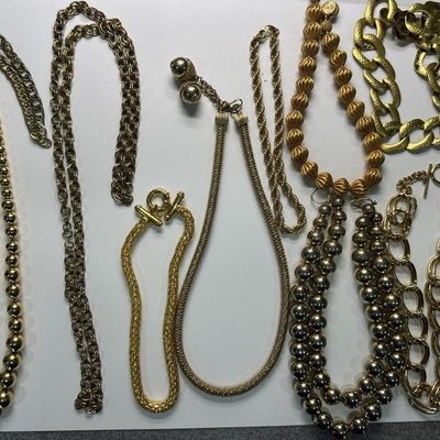 Vintage Gold-Tone Chain & Bead Necklace